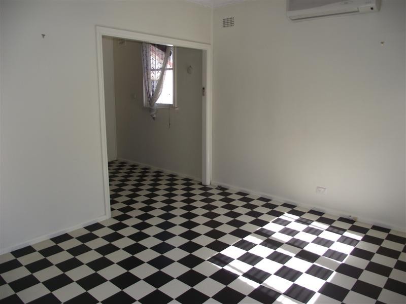 8A Oldfield Road, Seven Hills NSW 2147