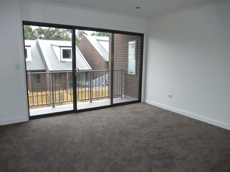 4/10-12 Carver Place, Dundas Valley NSW 2117