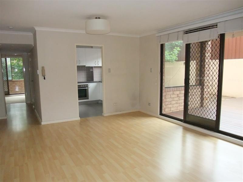 2/608 Blaxland Road, Eastwood NSW 2122