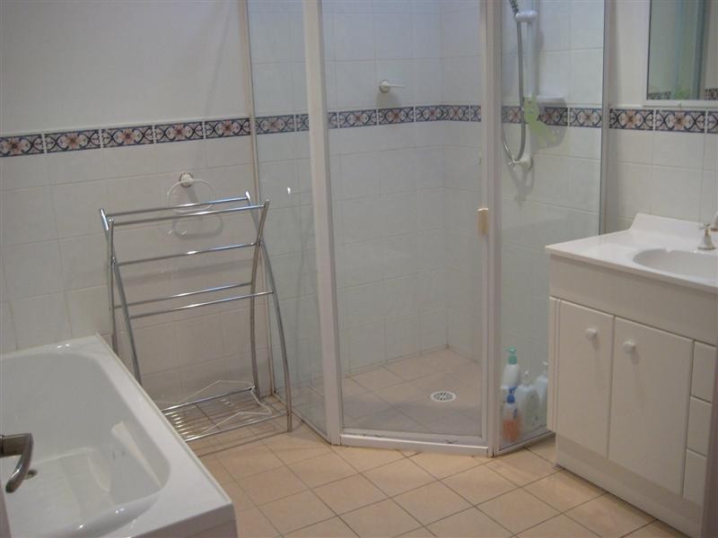 2/2a Hillside Crescent, Epping NSW 2121