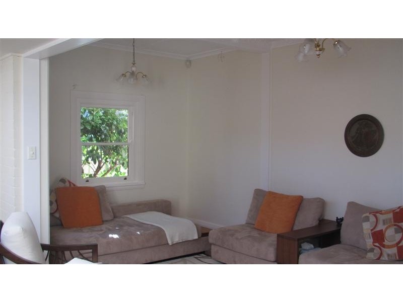 16 Hollis Avenue, Denistone East NSW 2112