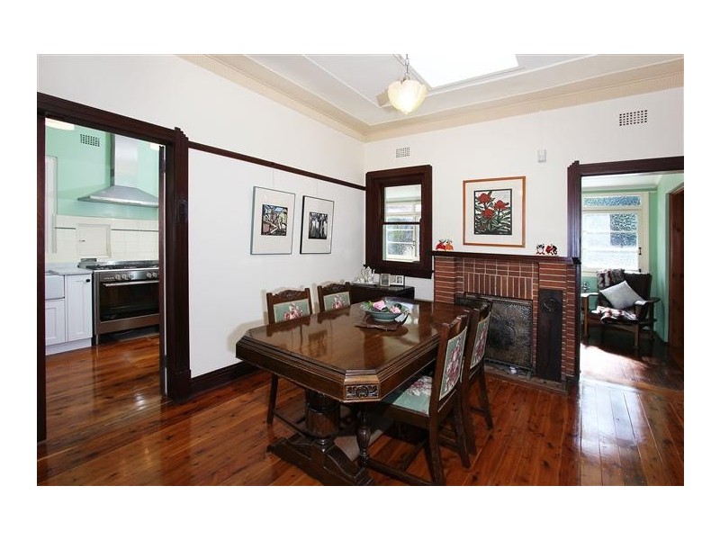 27 Boronia AVENUE, Epping NSW 2121