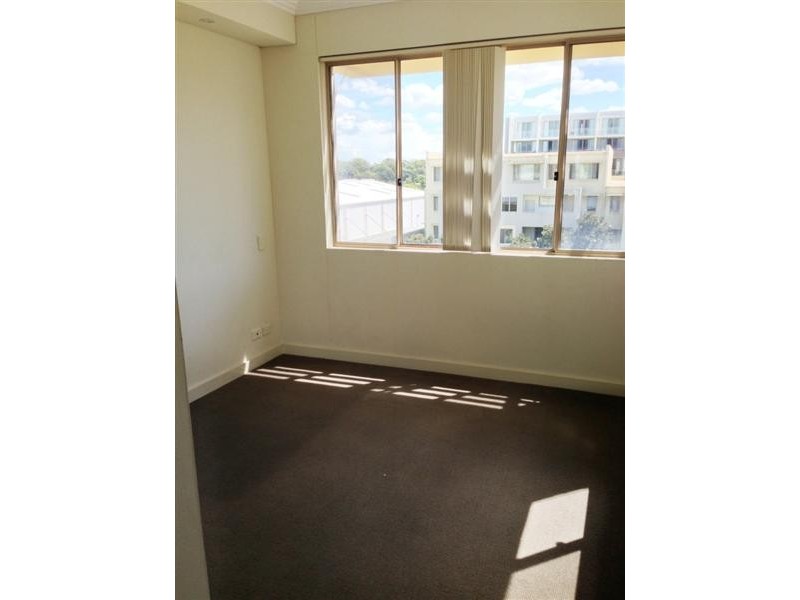 322/4 Stromboli Strait, Wentworth Point NSW 2127