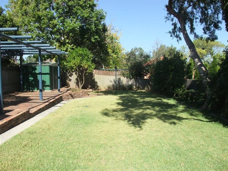 8 Central Avenue, Eastwood NSW 2122