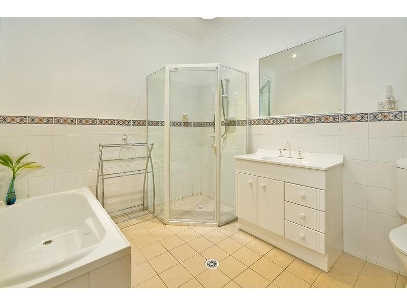 2/2a Hillside Crescent, Epping NSW 2121
