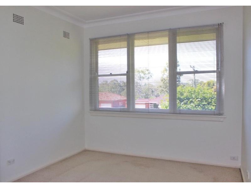 8 Blackburn Avenue, North Rocks NSW 2151