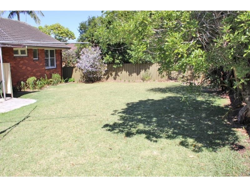 8 Blackburn Avenue, North Rocks NSW 2151