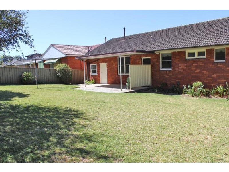 8 Blackburn Avenue, North Rocks NSW 2151