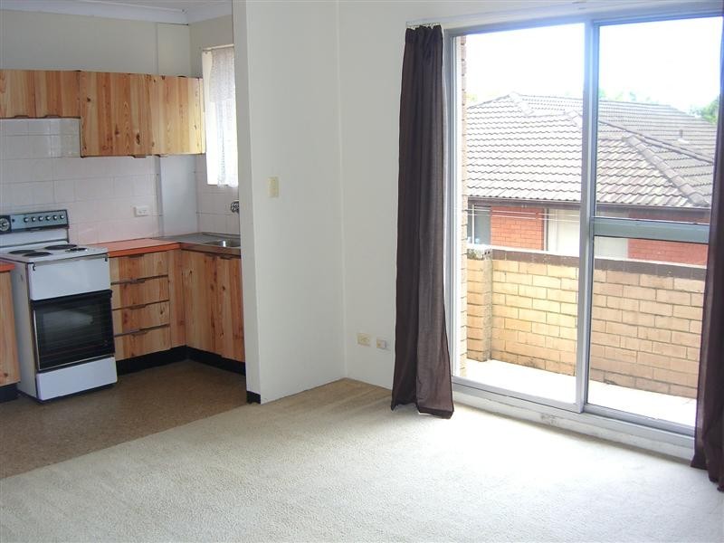 13/10 Lachlan Avenue, North Ryde NSW 2113