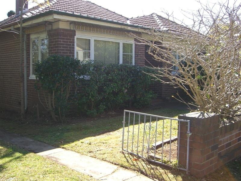 9 Garland Avenue, Epping NSW 2121
