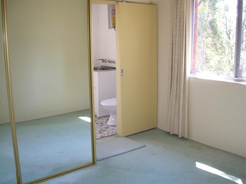 12/8 Cottonwood Crescent, Macquarie Park NSW 2113