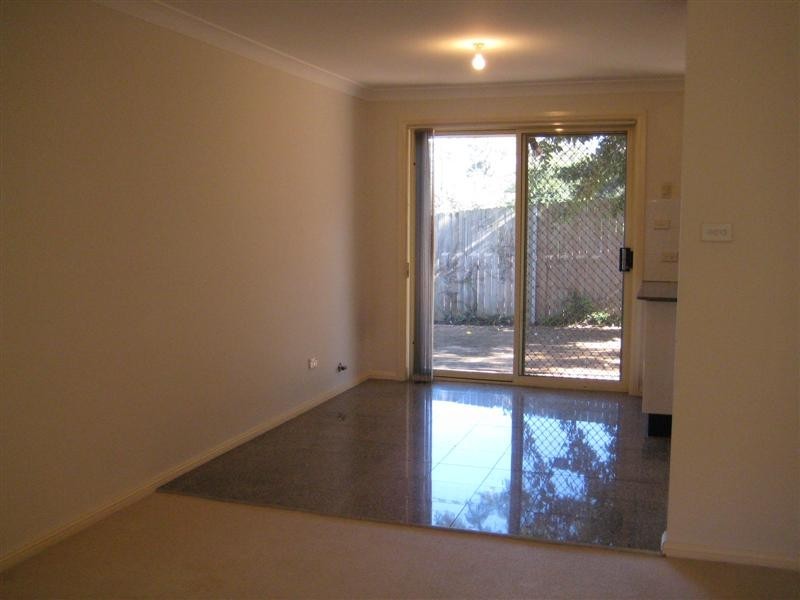 1/12 Hillcrest Avenue, Epping NSW 2121