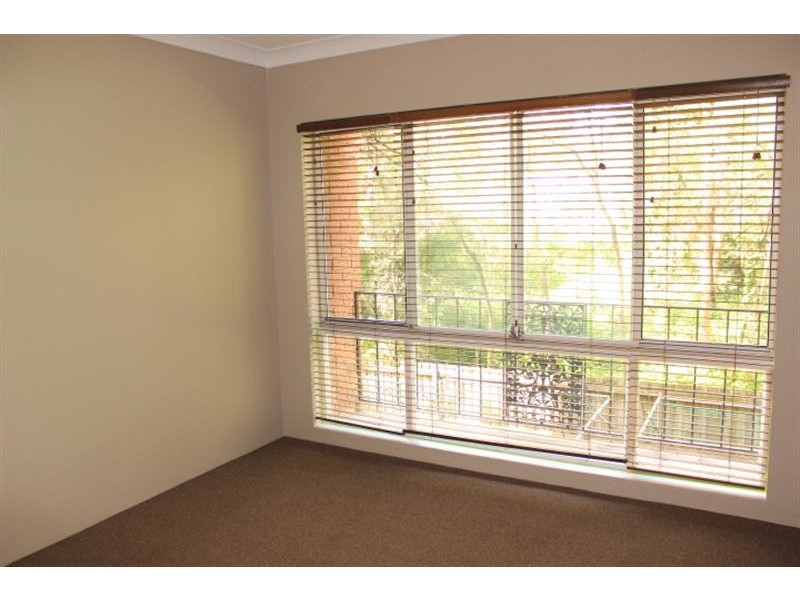 1/6 Cottonwood Crescent, Macquarie Park NSW 2113