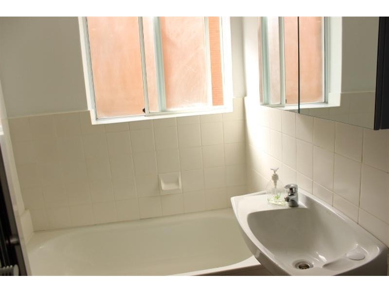 1/6 Cottonwood Crescent, Macquarie Park NSW 2113