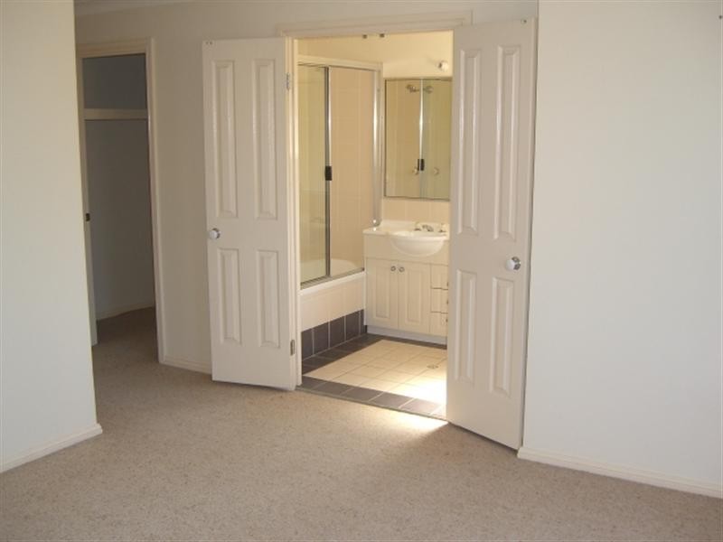 23 Governors Way, Oatlands NSW 2117