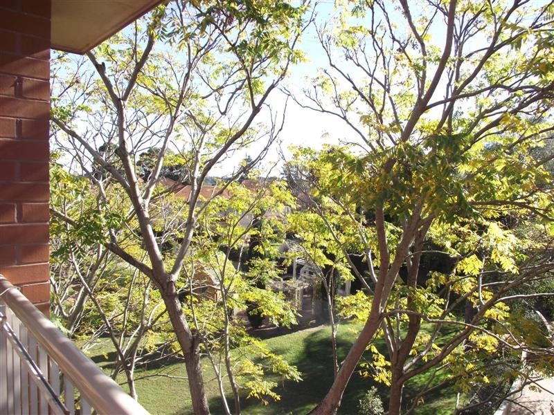 9/1 Lancaster Drive, Marsfield NSW 2122