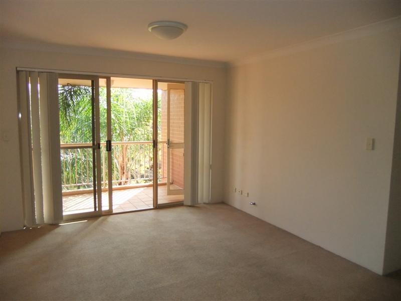 15/1-11 Lancaster Drive, Marsfield NSW 2122