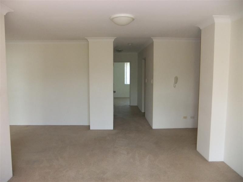 15/1-11 Lancaster Drive, Marsfield NSW 2122