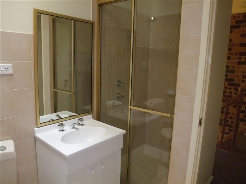 8/2A Cross Street, Baulkham Hills NSW 2153