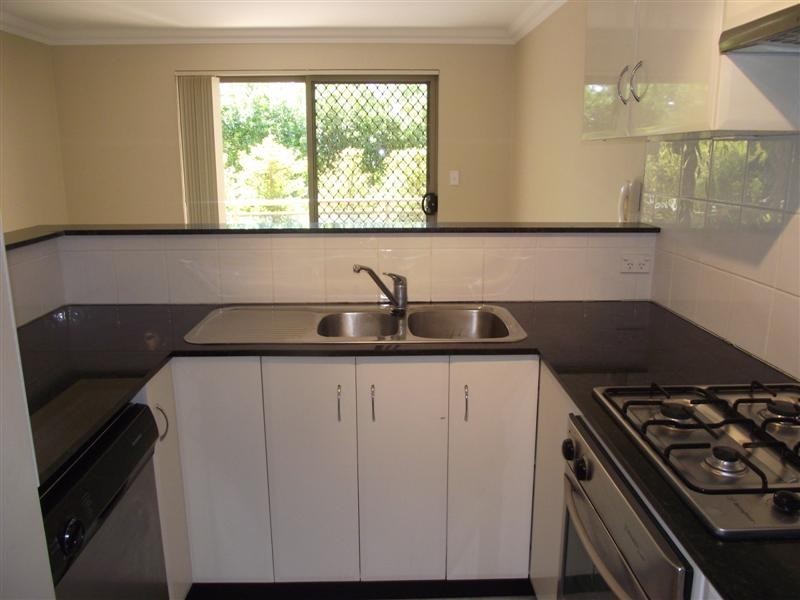 2/20 Essex Street, Epping NSW 2121