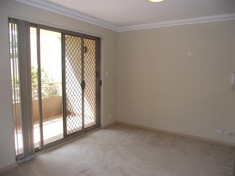 2/20 Essex Street, Epping NSW 2121