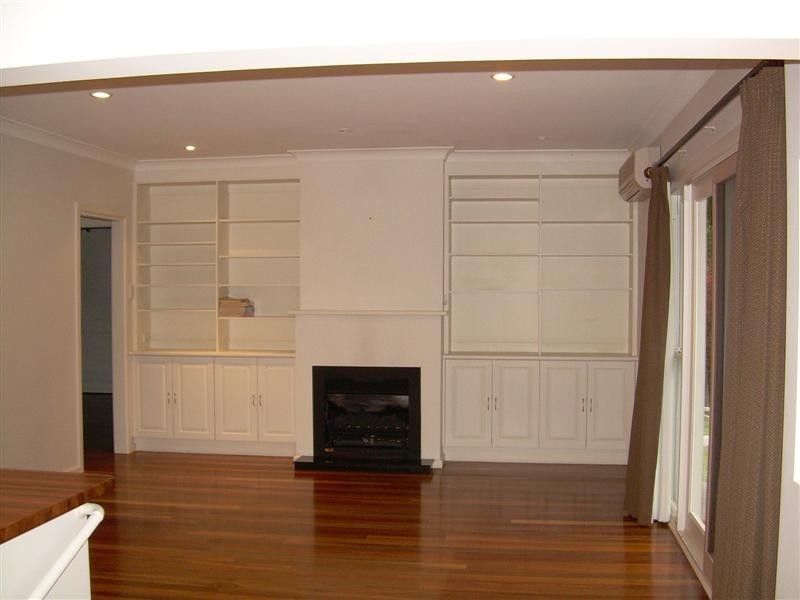 10 Brucedale Drive, Baulkham Hills NSW 2153