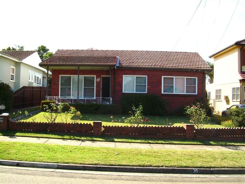 35 Ronald Avenue, Ryde NSW 2112