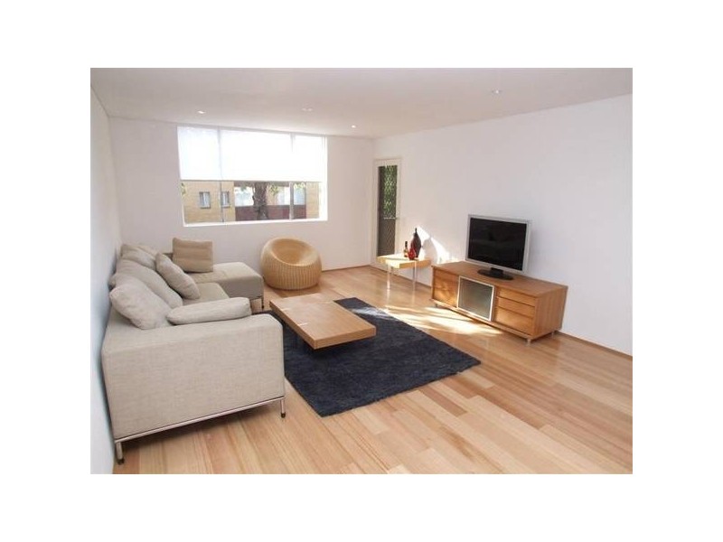 8/18 Essex Street, Epping NSW 2121