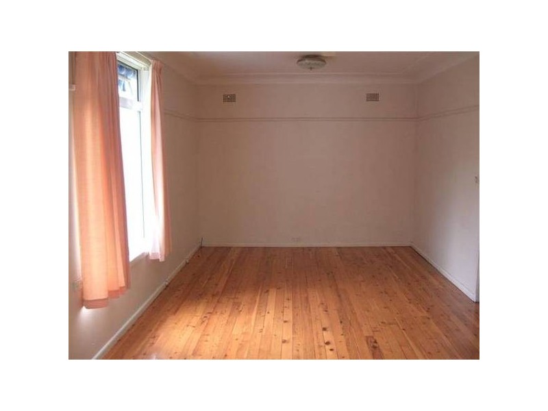 32 Cox Crescent, Dundas NSW 2117