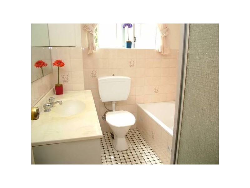 2/37 Doomben Avenue, Eastwood NSW 2122