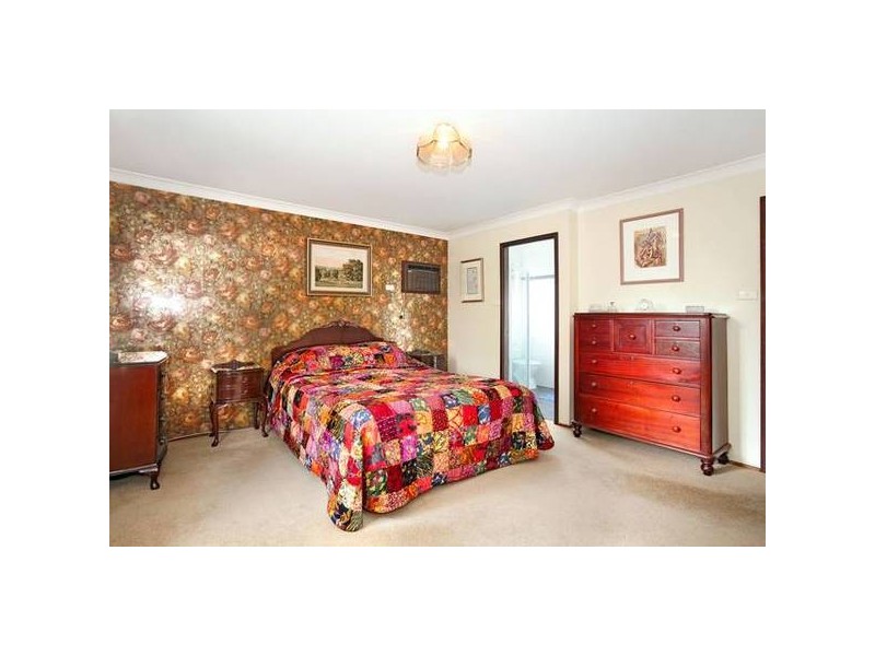 12 Sandringham Drive, Carlingford NSW 2118