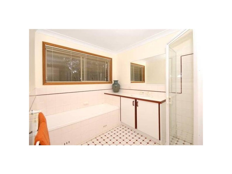 18a Hillside Crescent, Epping NSW 2121