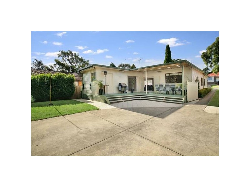 4 Threlfall Street, Eastwood NSW 2122