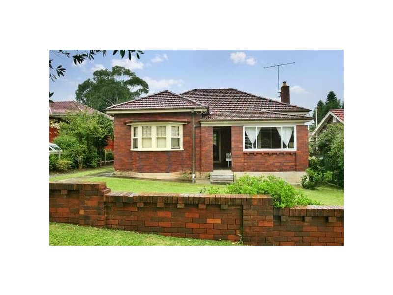 8 Holway Street, Eastwood NSW 2122