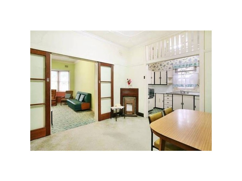 8 Holway Street, Eastwood NSW 2122