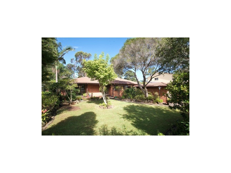 35 Howse Crescent, Cromer Heights NSW 2099