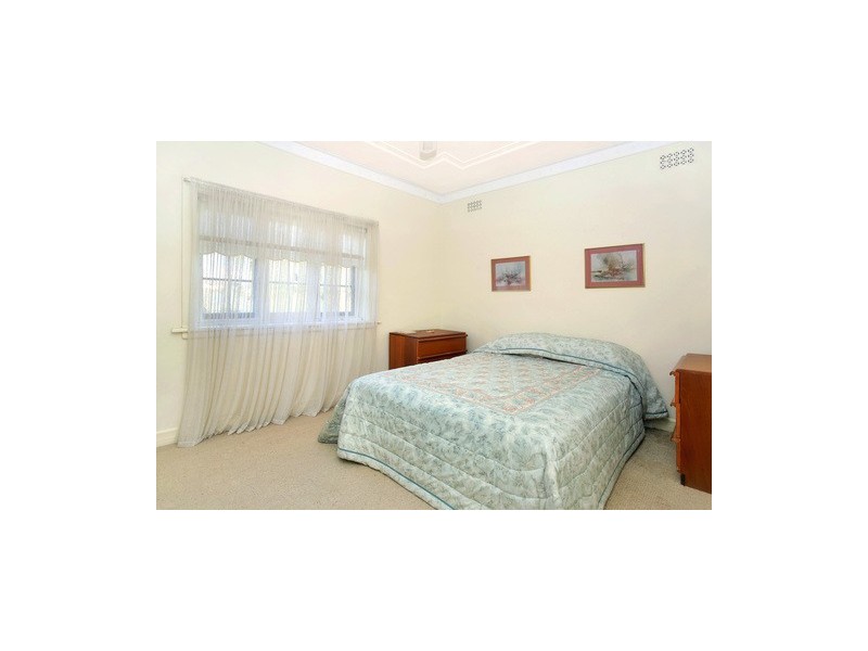 19 Holway Street, Eastwood NSW 2122