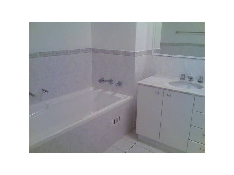 10/1-11 Lancaster Drive, Marsfield NSW 2122