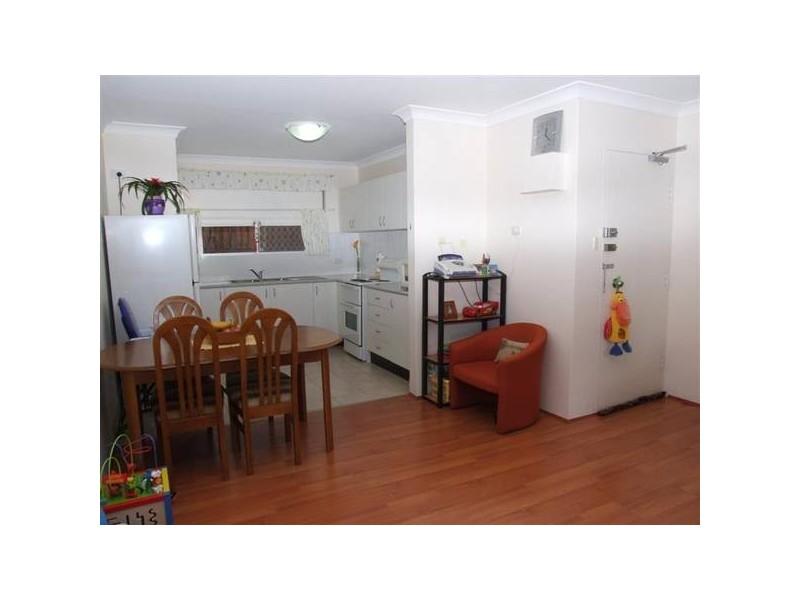 8/13 Cottonwood Crescent, Macquarie Park NSW 2113