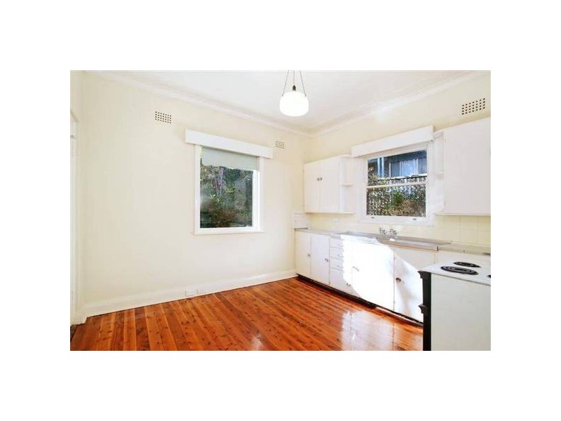 16 Fourth Avenue, Eastwood NSW 2122