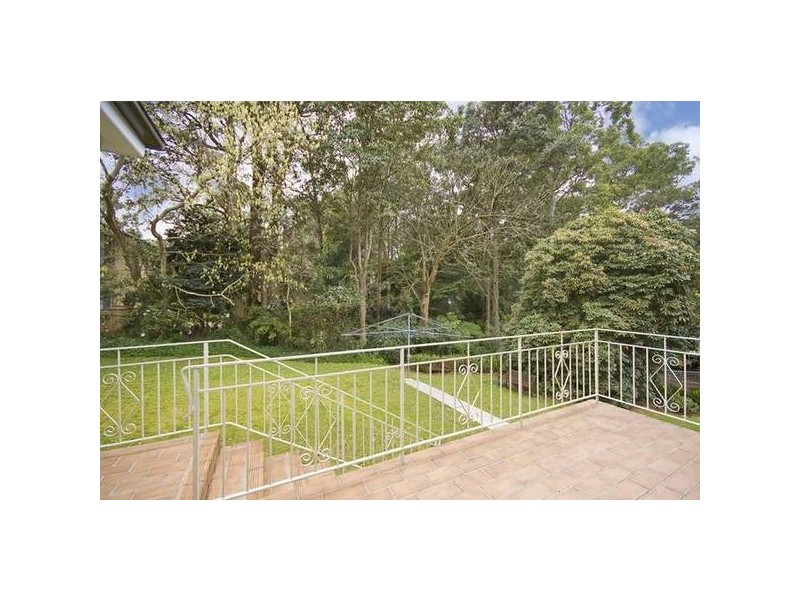 18 Azalea Grove, Pennant Hills NSW 2120