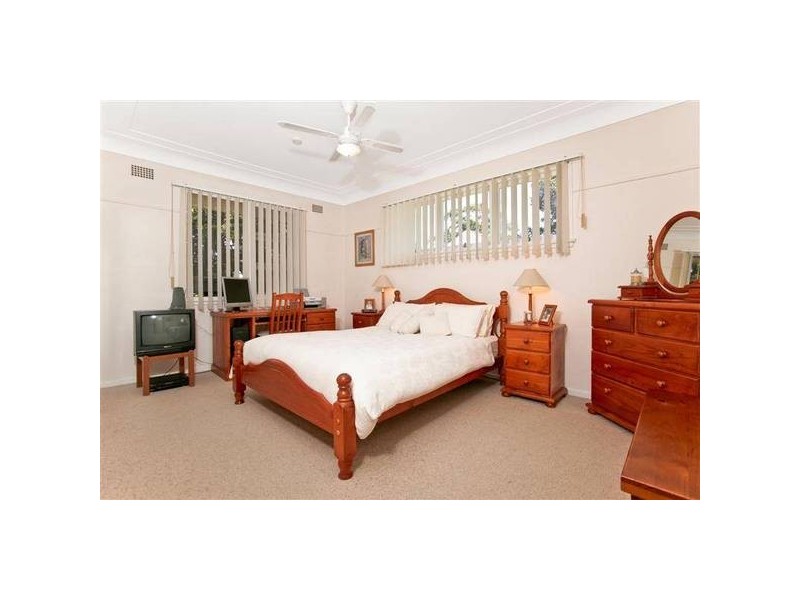 2 2 Tripoli Avenue, Carlingford NSW 2118