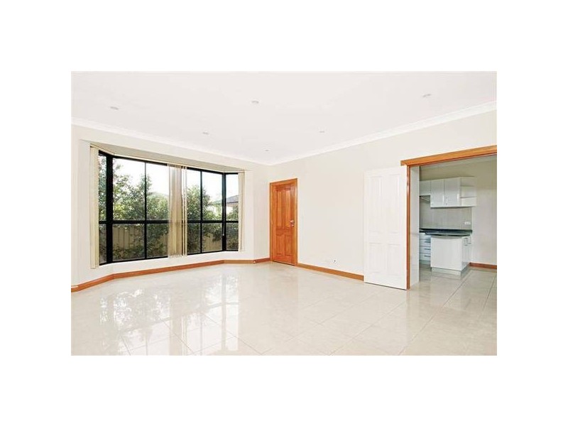 8a Wolger Road, Ryde NSW 2112