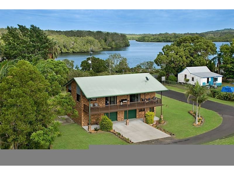 218 Pacific Hwy, Broadwater NSW 2472