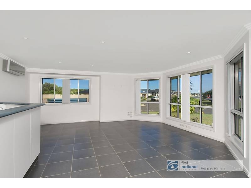 1/1 Palm Place, Evans Head NSW 2473