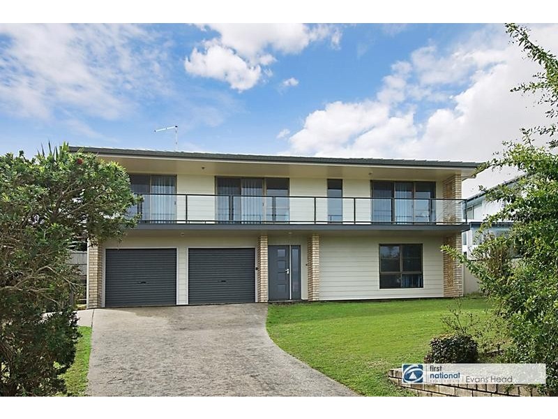 24 Pacific Crescent, Evans Head NSW 2473
