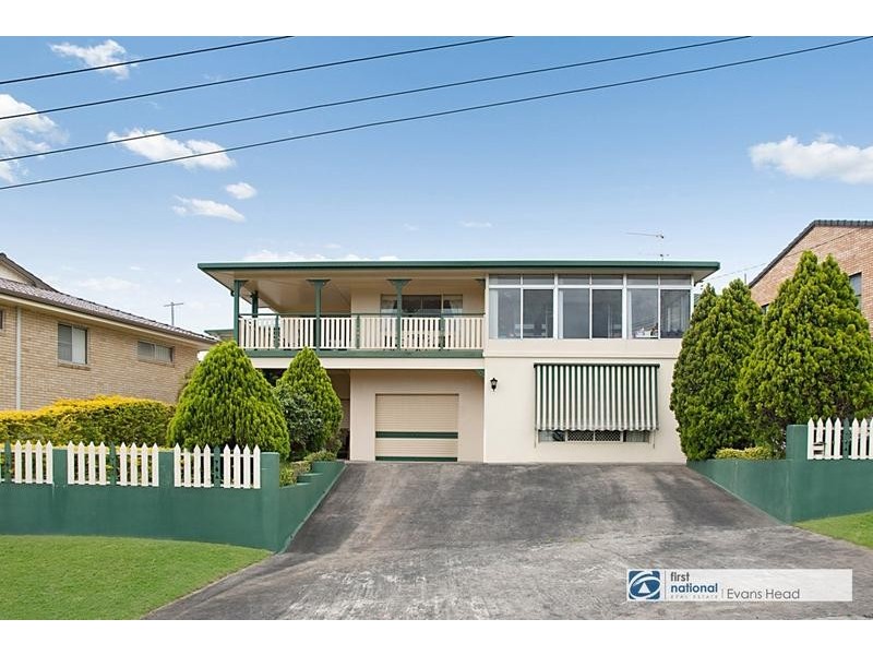 4 Pacific Crescent, Evans Head NSW 2473