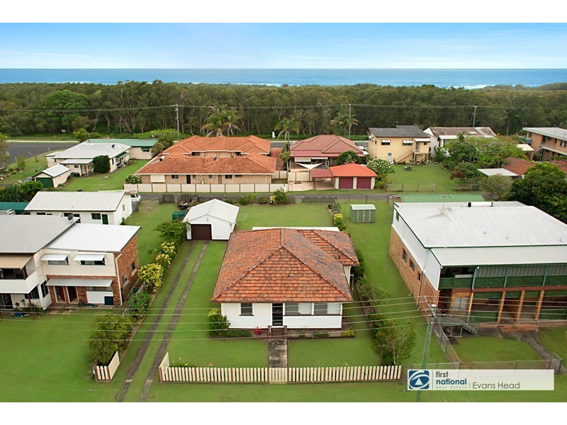 12 Heath St, Evans Head NSW 2473