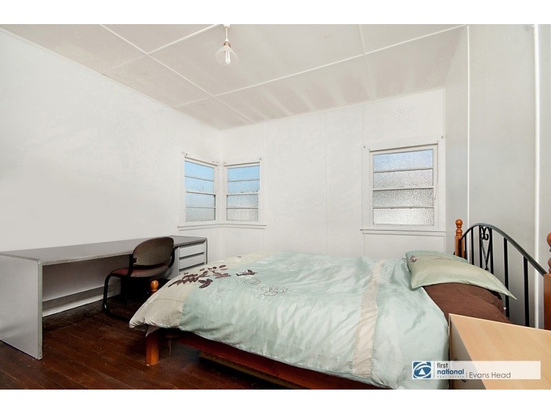 73 Woodburn St, Evans Head NSW 2473