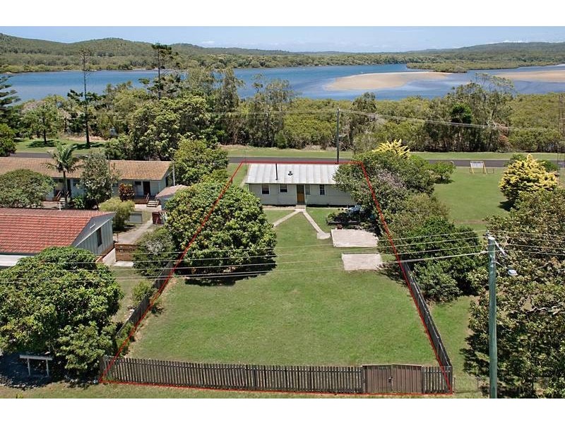 30 Mangrove St, Evans Head NSW 2473